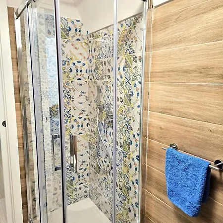 Angelo * 维耶斯泰