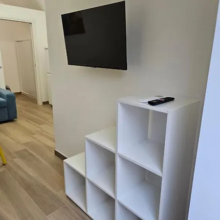 Angelo * 维耶斯泰